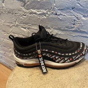 Nike Men’s Air Max Tennis Shoes